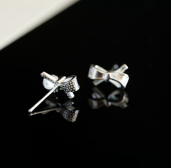 Silver Bow Studs - Picture 5 of 6